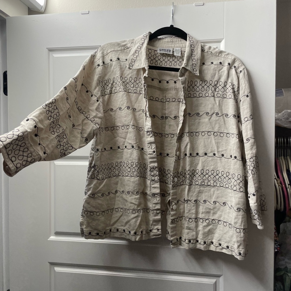 Chicos Linen Button Down